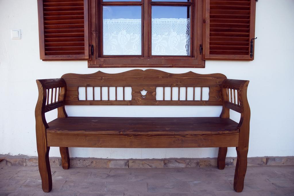 Matievics Boraszat Es Vendeghaz Guest house Szalka